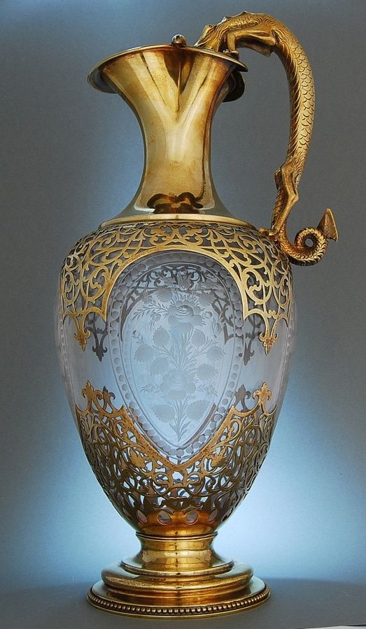 When a container represents a torus, a transparent core is the void.